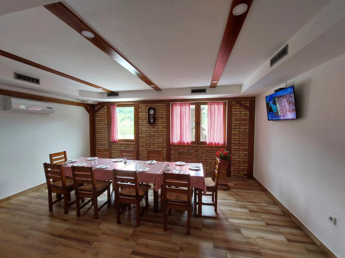 Apartment "Mira" 포차 외부 사진